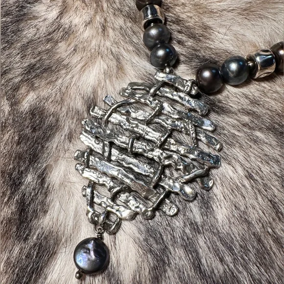 Tahitian Peacock Pearl & Tel Aviv Sterling Silver Medallion Necklace